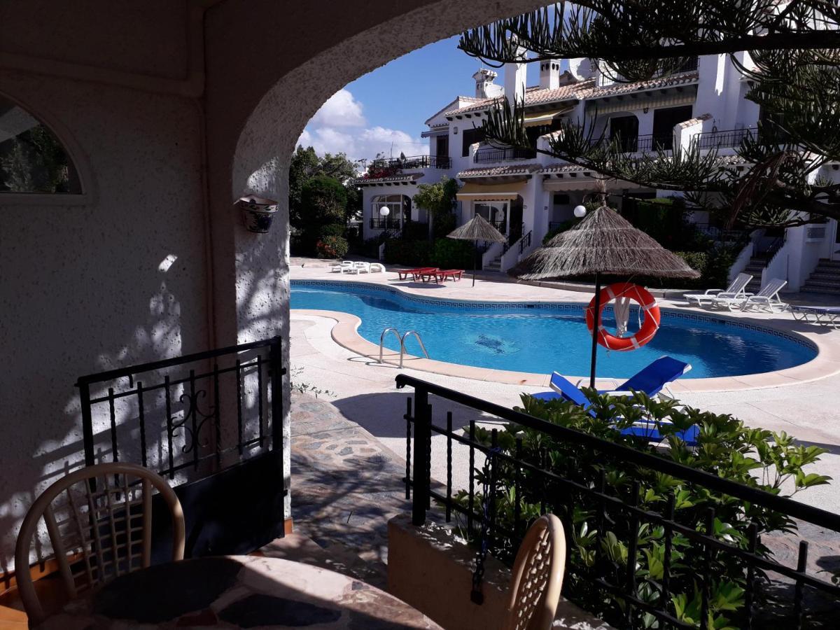 Casa Billarose - Lovely House Overlooking Pool & Walking Distance To The Beach And Restaurants Cabo Roig Exteriör bild