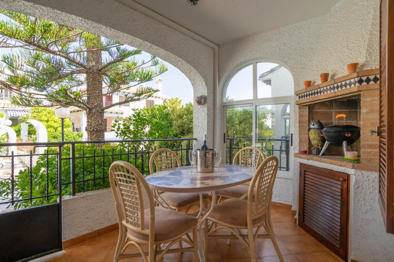 Casa Billarose - Lovely House Overlooking Pool & Walking Distance To The Beach And Restaurants Cabo Roig Exteriör bild