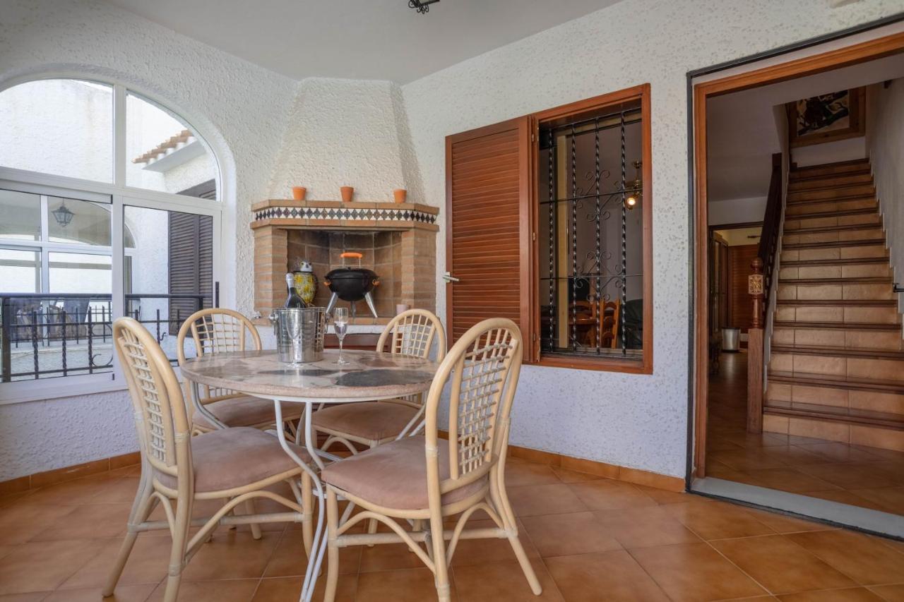 Casa Billarose - Lovely House Overlooking Pool & Walking Distance To The Beach And Restaurants Cabo Roig Exteriör bild